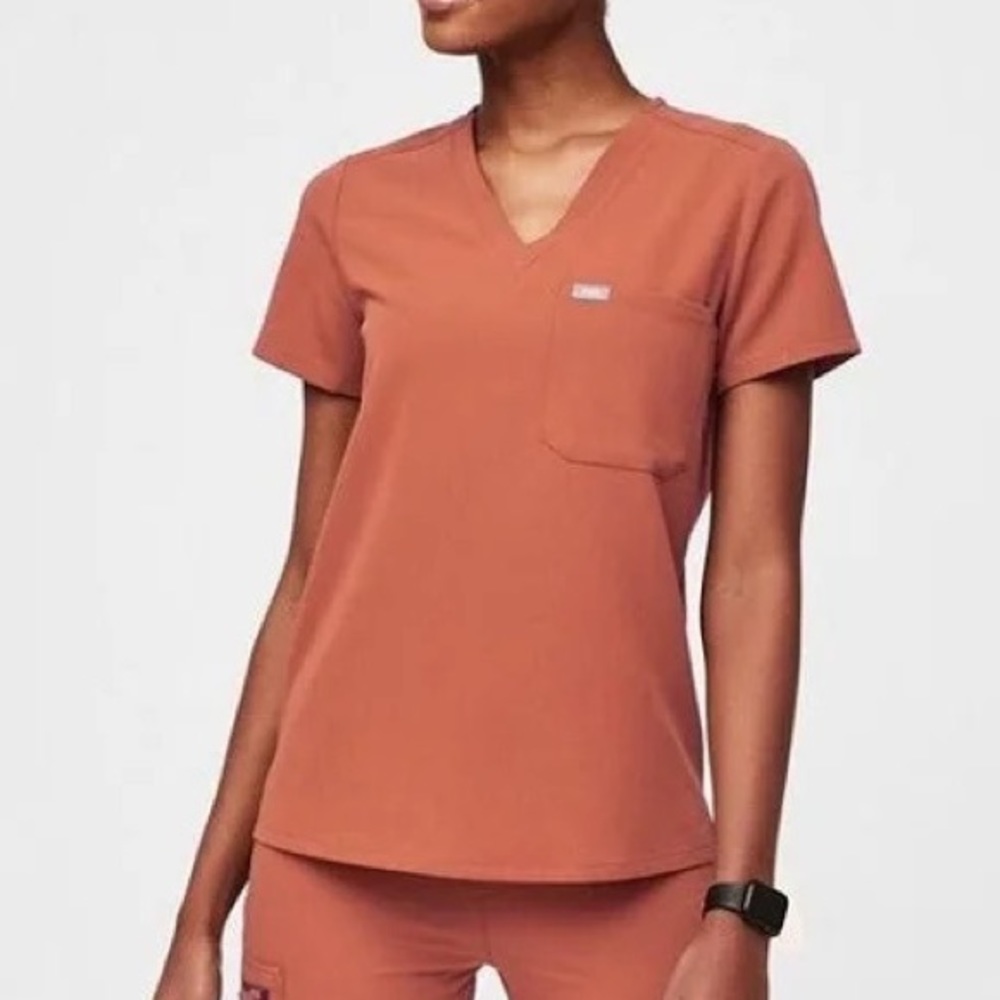 Figs Catharina scrip top in Terracotta size Small